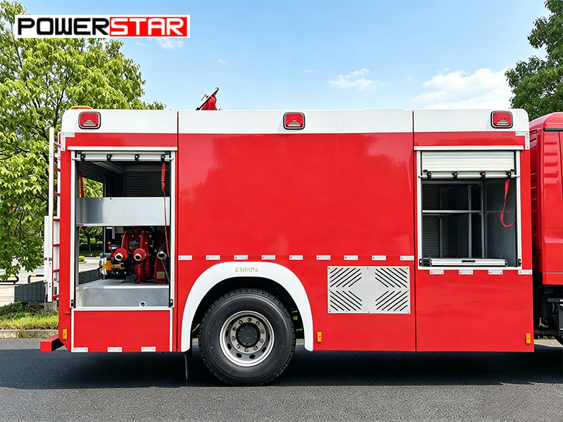 Foam fire fighting vehicle firefighting equipment